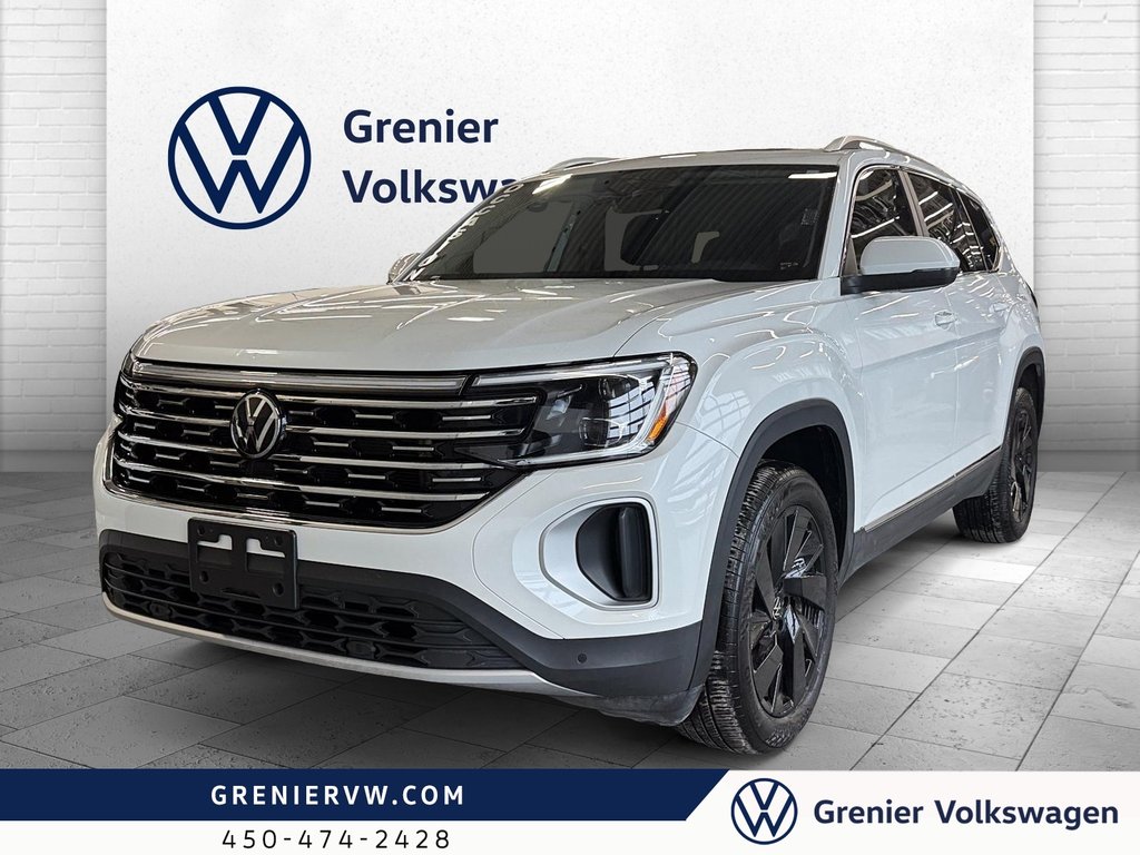 Volkswagen Atlas Highline, 7 Pass, Toit, Cuir, Jantes noir 2024 à Mascouche, Québec - 1 - w1024h768px