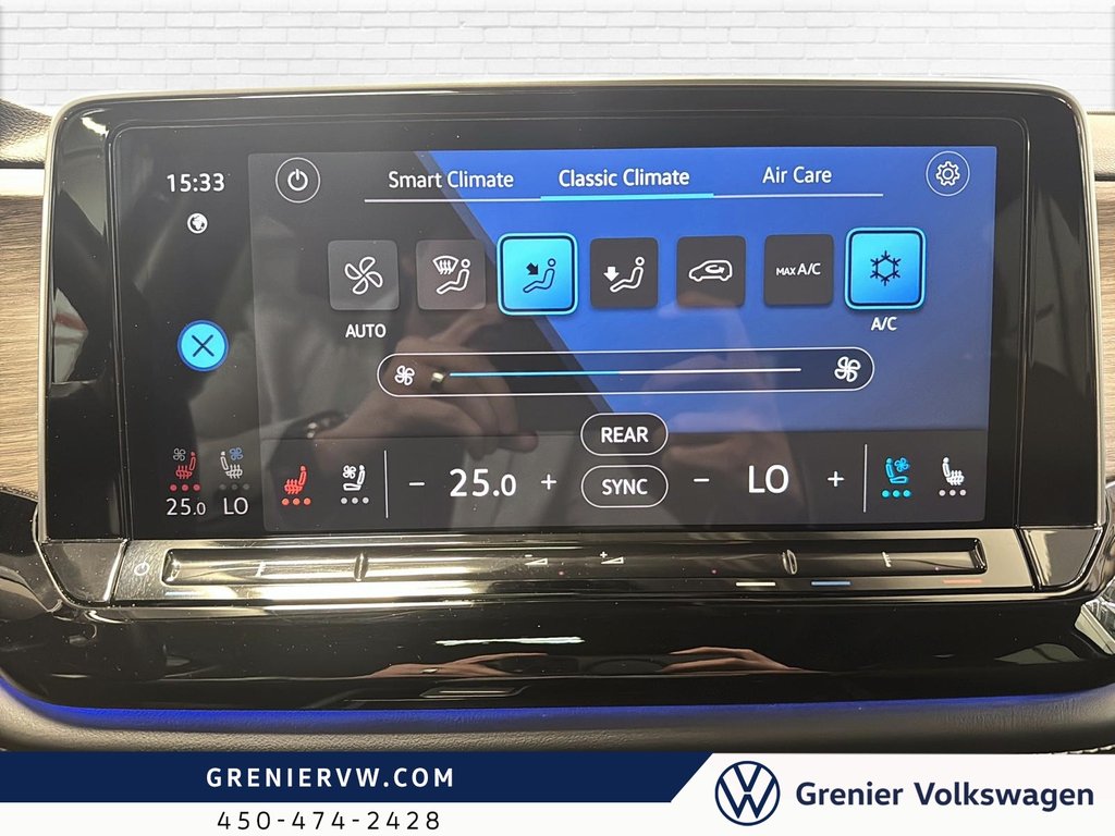 Volkswagen Atlas Execline, Siege Massage, Toit Pano, Clim 3 Zones 2024 à Terrebonne, Québec - 16 - w1024h768px