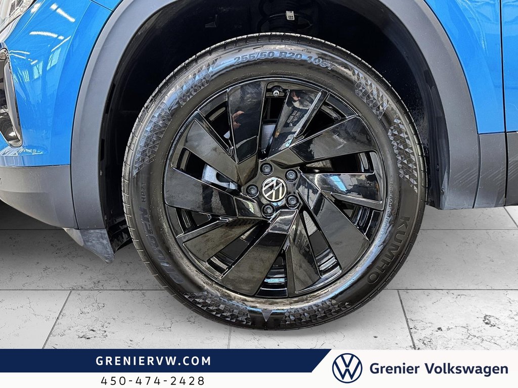 Volkswagen Atlas Cross Sport Highline, Cuir, Toit Pano, Démarreur a Distance 2024 à Terrebonne, Québec - 6 - w1024h768px