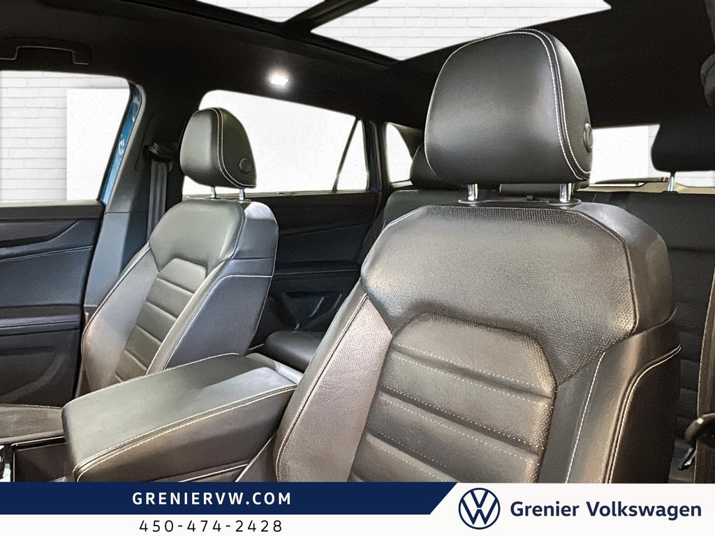 Volkswagen Atlas Cross Sport Highline, Cuir, Toit Pano, Démarreur a Distance 2024 à Terrebonne, Québec - 13 - w1024h768px