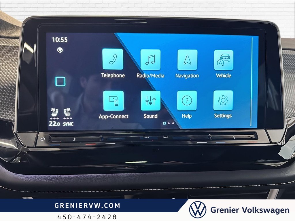 Volkswagen Atlas Cross Sport Highline, Cuir, Toit Pano, Démarreur a Distance 2024 à Terrebonne, Québec - 16 - w1024h768px