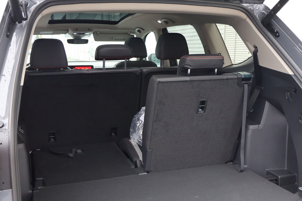 2025 Volkswagen Atlas Peak Edition in Mascouche, Quebec - 8 - w1024h768px