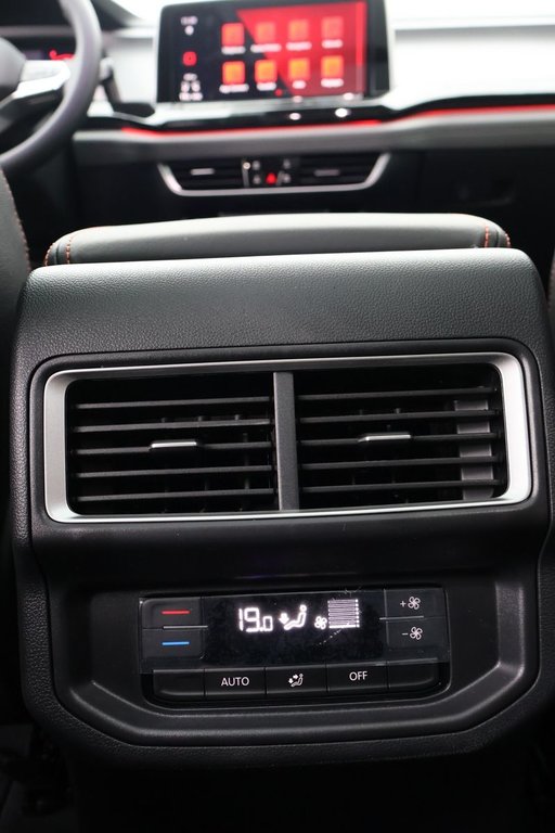2025 Volkswagen Atlas Peak Edition in Mascouche, Quebec - 24 - w1024h768px
