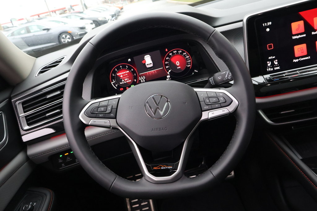 2025 Volkswagen Atlas Peak Edition in Mascouche, Quebec - 14 - w1024h768px