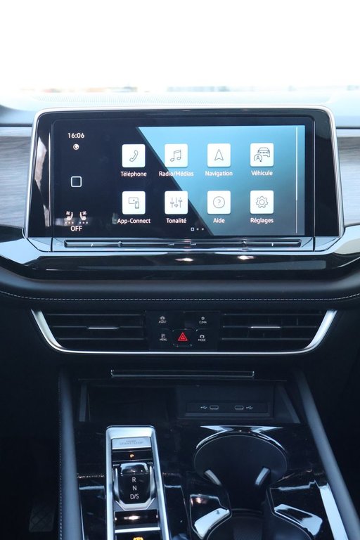 2025 Volkswagen Atlas Highline in Mascouche, Quebec - 16 - w1024h768px
