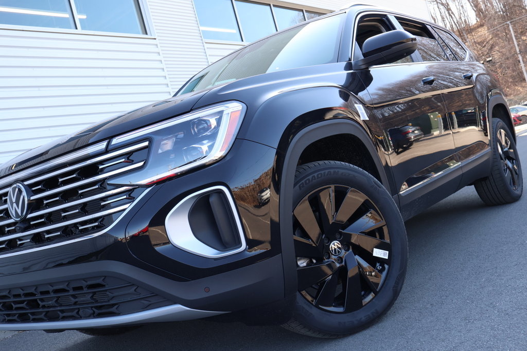 2025 Volkswagen Atlas Highline in Mascouche, Quebec - 7 - w1024h768px