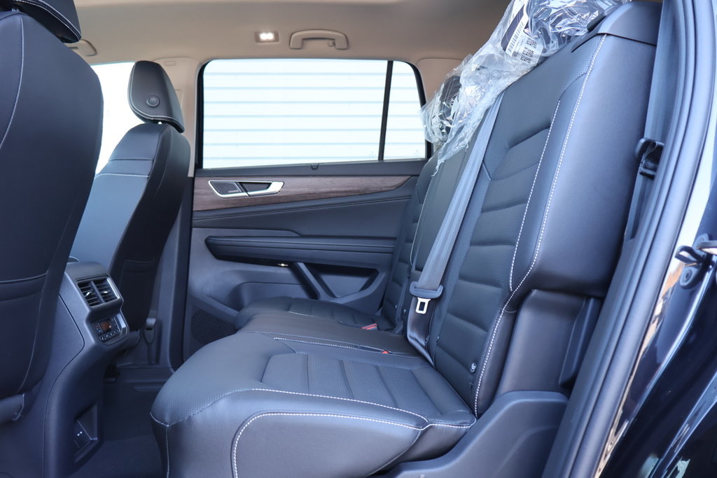 2025 Volkswagen Atlas Highline in Mascouche, Quebec - 22 - w1024h768px