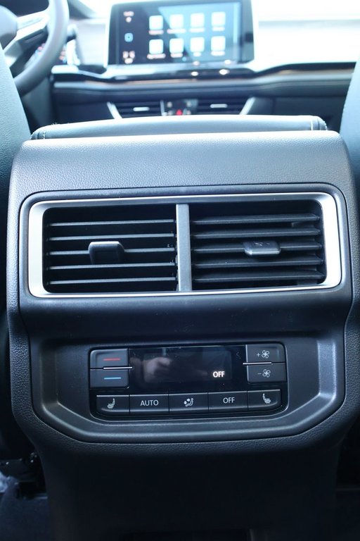 2025 Volkswagen Atlas Highline in Mascouche, Quebec - 23 - w1024h768px