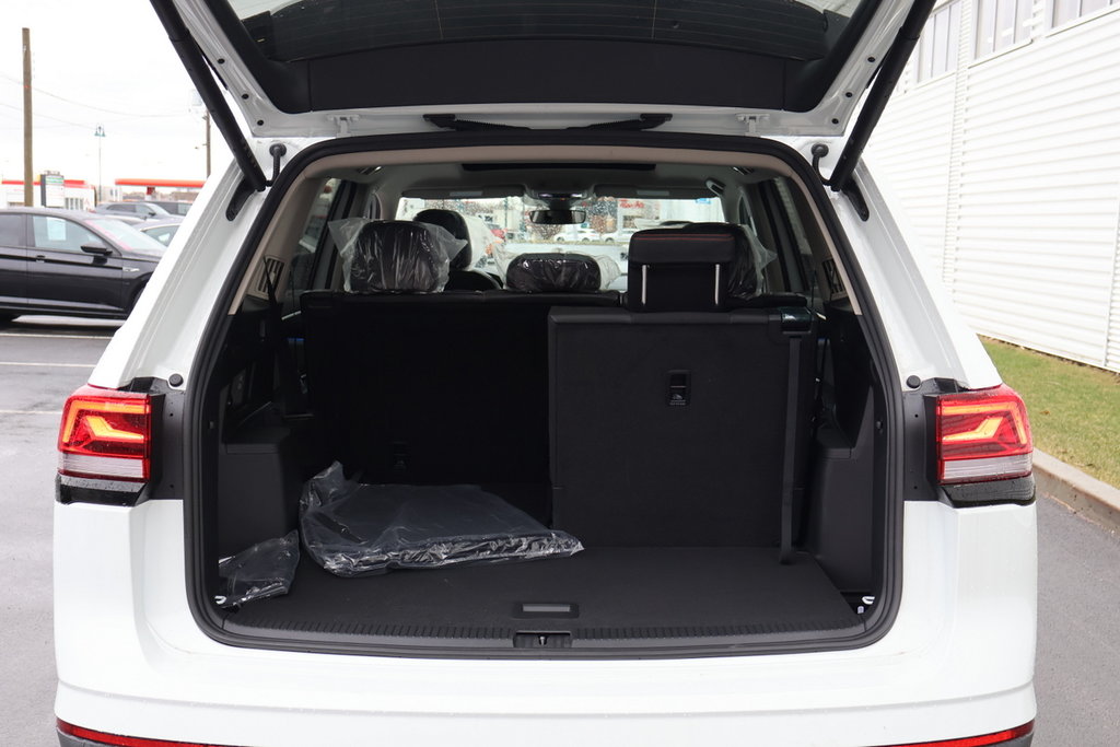 2025 Volkswagen Atlas Peak Edition in Mascouche, Quebec - 7 - w1024h768px