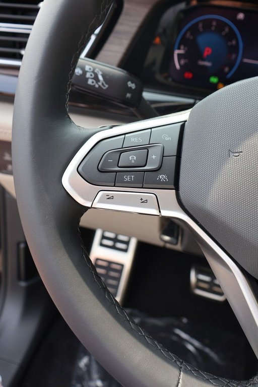 2025 Volkswagen Atlas Execline in Mascouche, Quebec - 13 - w1024h768px