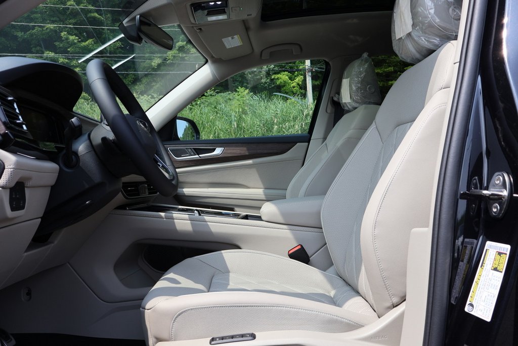 2025 Volkswagen Atlas Execline in Mascouche, Quebec - 8 - w1024h768px