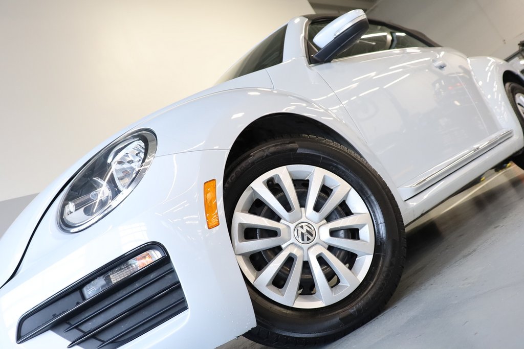 Volkswagen Beetle Convertible Trendline, Caméra, Bluetooth, Banc chauffants 2017 à Mascouche, Québec - 7 - w1024h768px