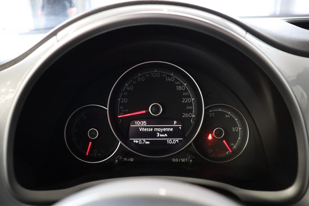 Volkswagen Beetle Convertible Trendline, Caméra, Bluetooth, Banc chauffants 2017 à Mascouche, Québec - 13 - w1024h768px