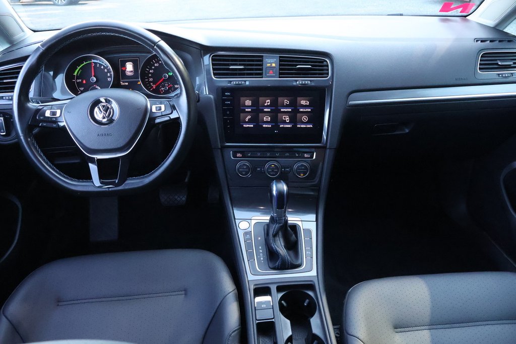 Volkswagen E-GOLF CONFORTLINE Comfortline, Cuir, Carplay, Banc chauffants 2017 à Mascouche, Québec - 13 - w1024h768px