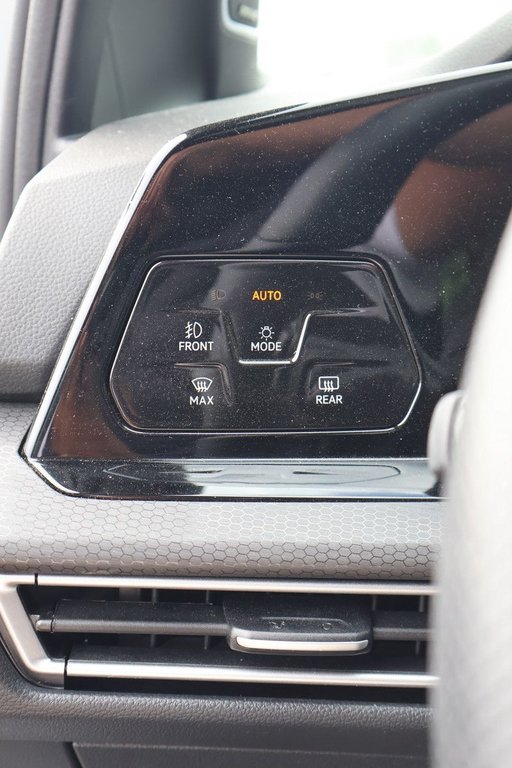 2024 Volkswagen Golf GTI Performance, Cuir, Toit, DSG, 241Hp in Terrebonne, Quebec - 27 - w1024h768px