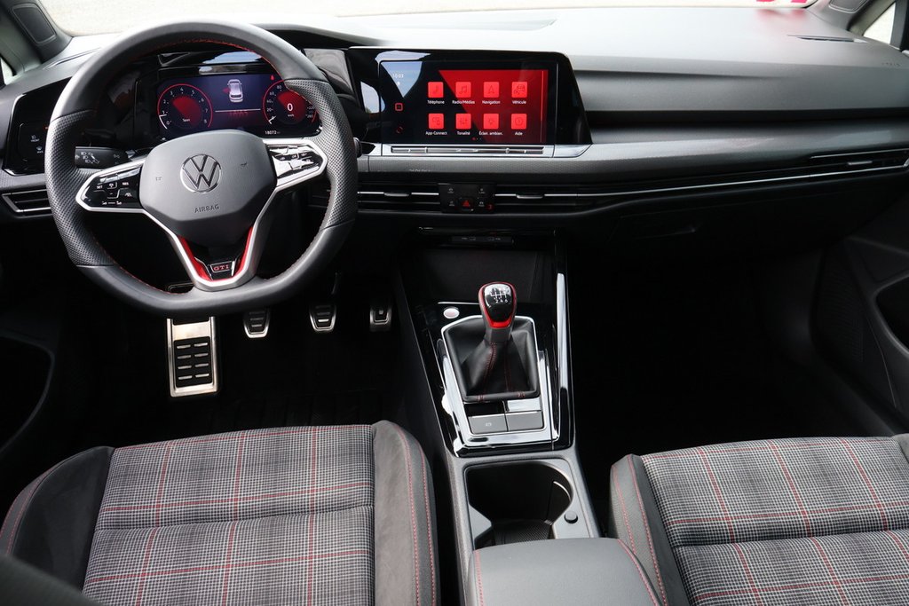 2024 Volkswagen Golf GTI 380 Autobahn, Toit, Carplay, 241Hp in Terrebonne, Quebec - 14 - w1024h768px