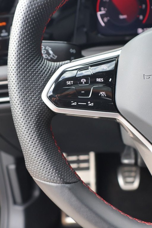 2024 Volkswagen Golf GTI 380 Autobahn, Toit, Carplay, 241Hp in Terrebonne, Quebec - 17 - w1024h768px