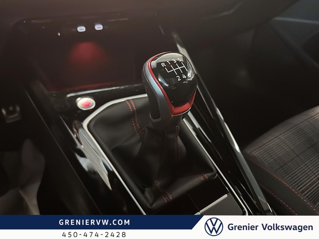 2024 Volkswagen Golf GTI 380 Autobahn, Toit, Carplay, 241hp in Terrebonne, Quebec - 16 - w1024h768px