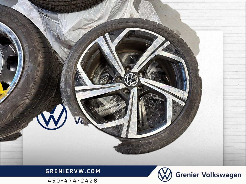 Volkswagen Golf GTI Autobahn, 241hp, DSG, Carplay 2024 à Terrebonne, Québec - 6 - w1024h768px