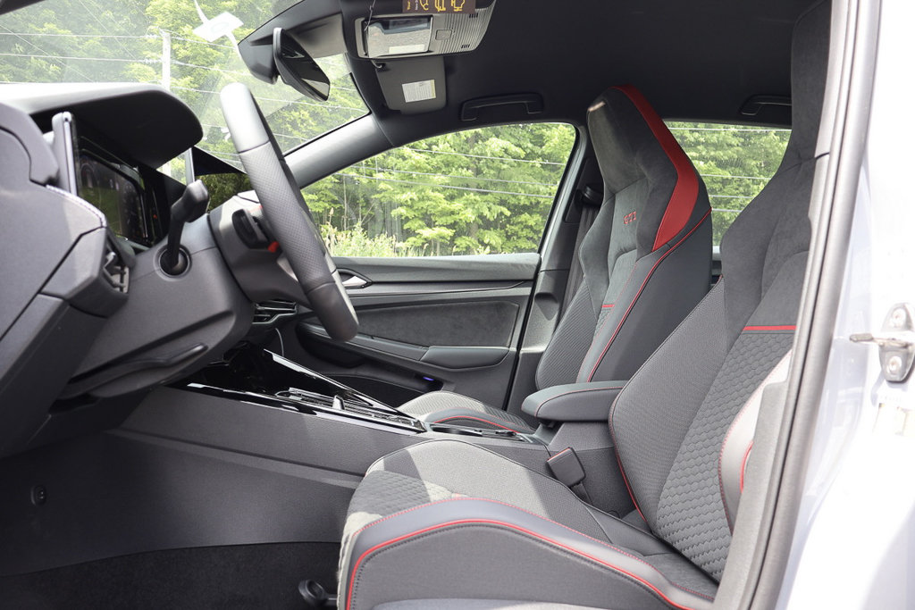 2025 Volkswagen Golf GTI GTI in Mascouche, Quebec - 8 - w1024h768px