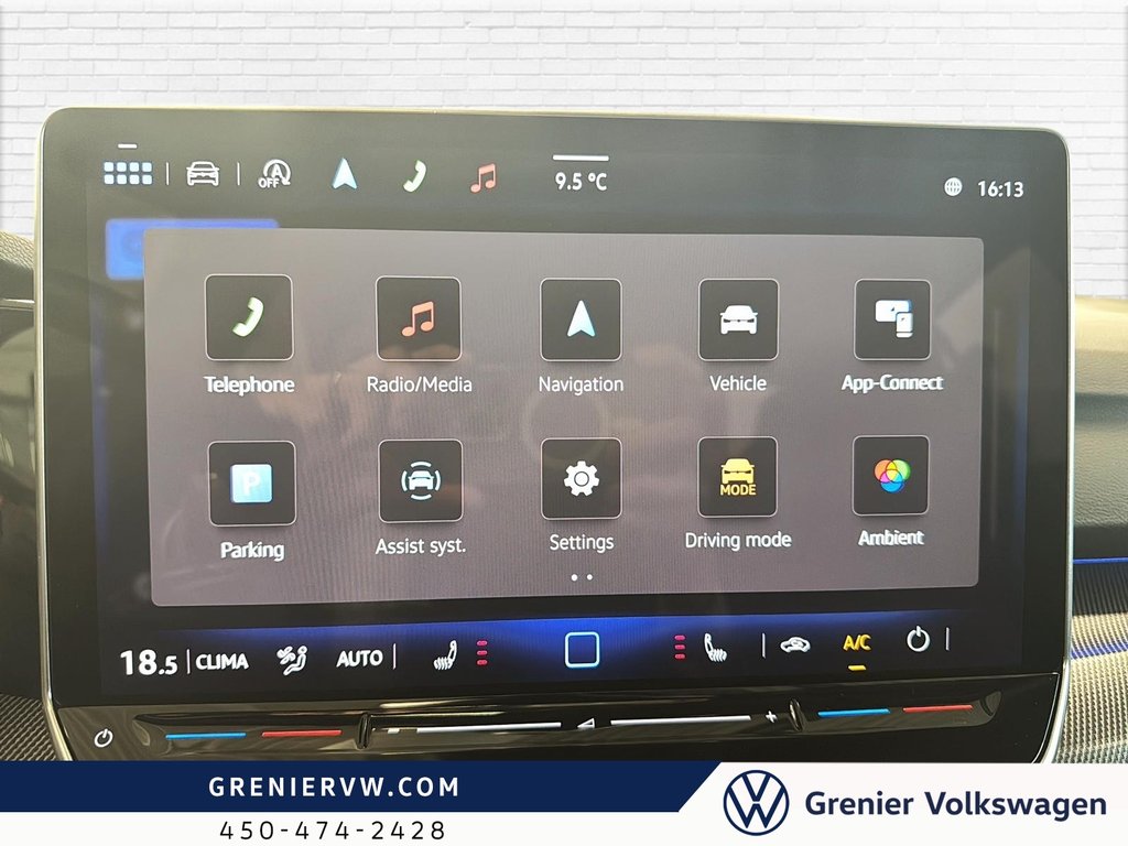 2025 Volkswagen Golf GTI 1 Propriétaire/ Jamais accidenté in Terrebonne, Quebec - 25 - w1024h768px