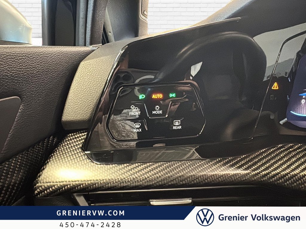 Volkswagen Golf R Carbone PKG, DSG, Cuir, 1 Seul Propriétaire 2024 à Terrebonne, Québec - 21 - w1024h768px