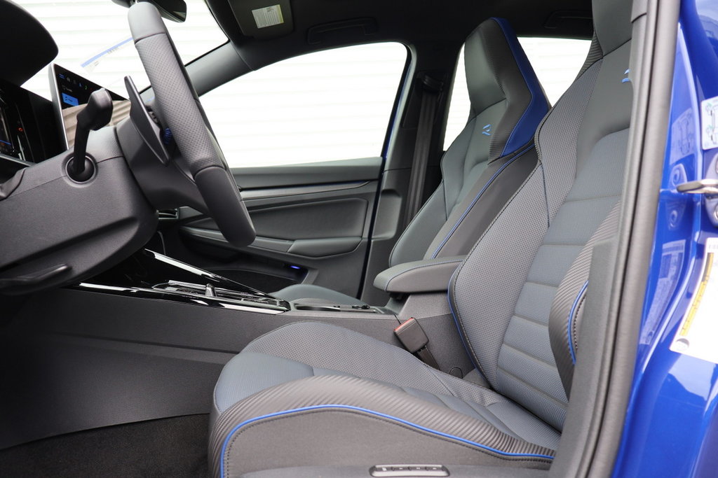 2025 Volkswagen Golf R R 4MOTION in Mascouche, Quebec - 8 - w1024h768px