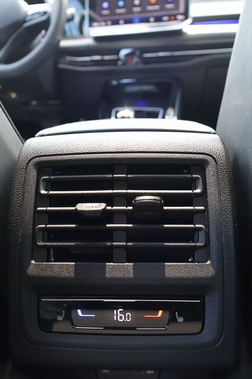2025 Volkswagen Golf R Black Edition, Échappement Akrapovic, 328HP in Mascouche, Quebec - 29 - w1024h768px