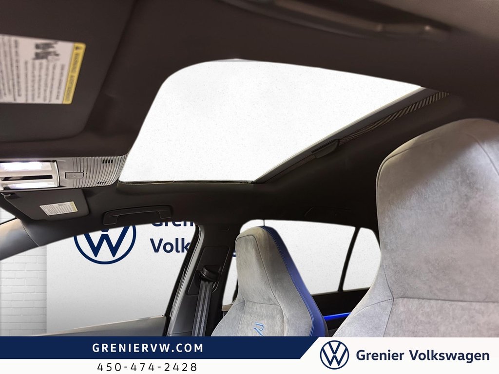 2025 Volkswagen Golf R Black Edition, Artevelour*, Échappement Akrapovic in Terrebonne, Quebec - 12 - w1024h768px