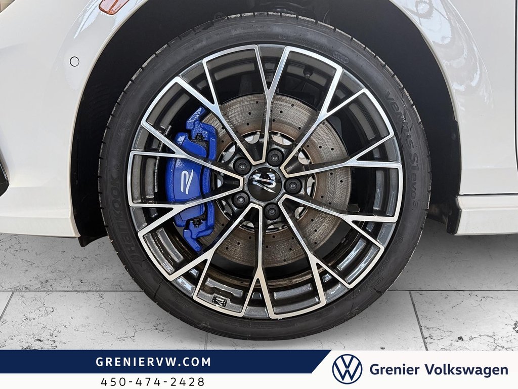 2026 Volkswagen Golf R R 4MOTION in Mascouche, Quebec - 4 - w1024h768px