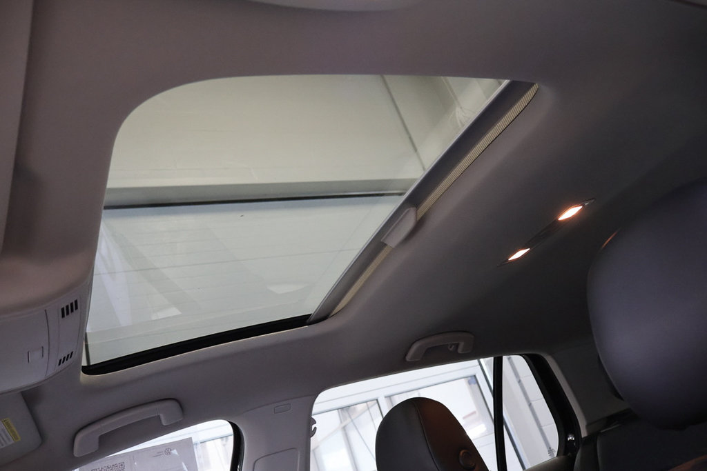 Volkswagen Golf Highline, Cuir, Toit, Carplay 2021 à Mascouche, Québec - 11 - w1024h768px