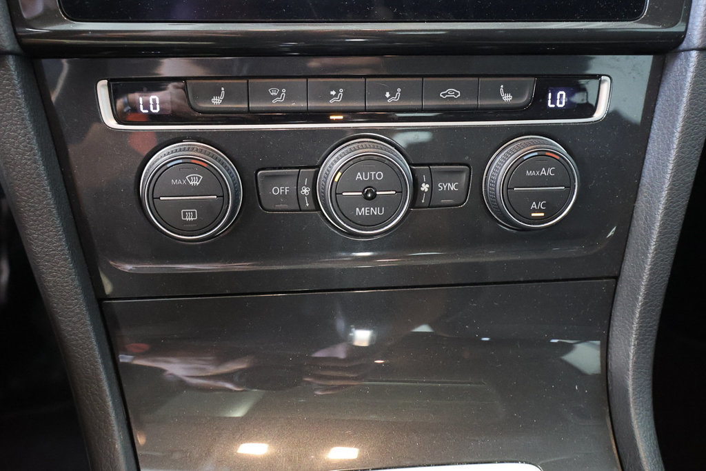 Volkswagen Golf Highline, Cuir, Toit, Carplay 2021 à Mascouche, Québec - 25 - w1024h768px
