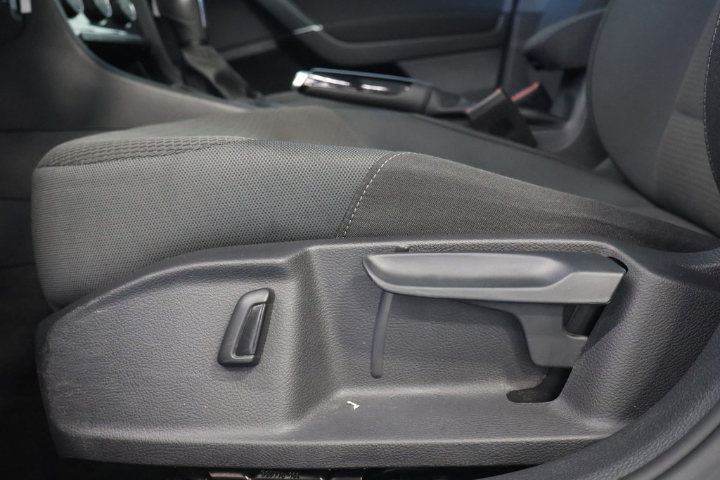 2021 Volkswagen Golf Comfortline, Carplay, Caméra, Banc chauffants in Mascouche, Quebec - 11 - w1024h768px