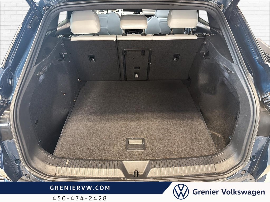 Volkswagen ID.4 Pro, AWD, Cuir, Ens. Distinction 2023 à Terrebonne, Québec - 7 - w1024h768px