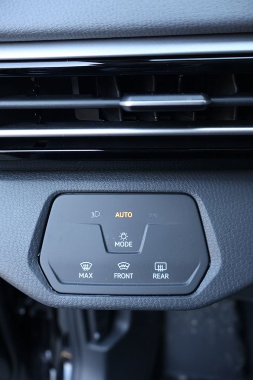 2024 Volkswagen ID.4 Pro AWD in Mascouche, Quebec - 18 - w1024h768px