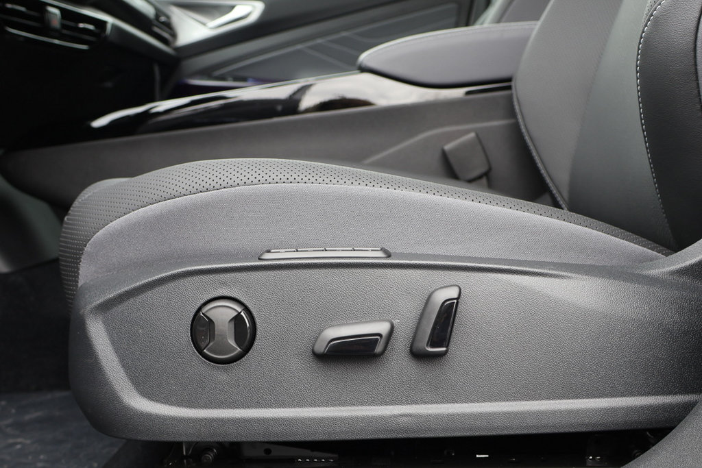 2025 Volkswagen ID.4 Pro S AWD in Mascouche, Quebec - 10 - w1024h768px