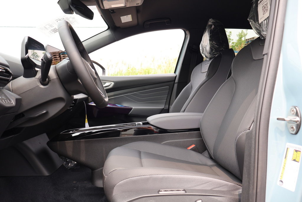 2025 Volkswagen ID.4 Pro S AWD in Mascouche, Quebec - 8 - w1024h768px