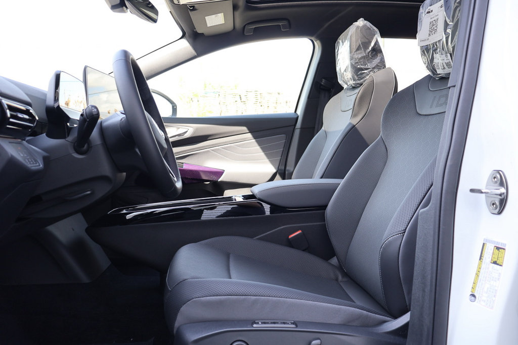 2025 Volkswagen ID.4 Pro S AWD in Mascouche, Quebec - 8 - w1024h768px