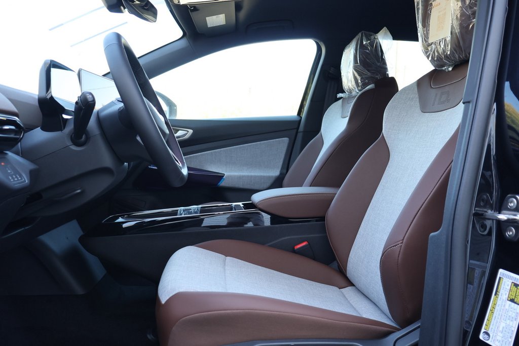 2025 Volkswagen ID.4 Pro AWD in Mascouche, Quebec - 8 - w1024h768px