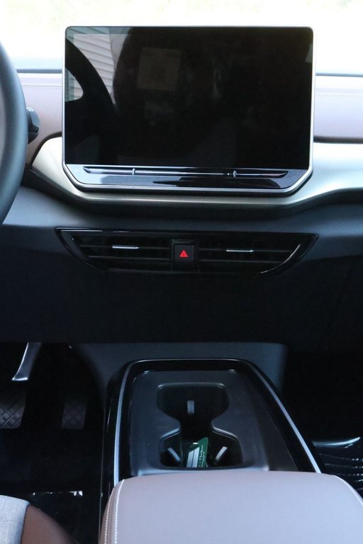 2025 Volkswagen ID.4 Pro AWD in Mascouche, Quebec - 15 - w1024h768px
