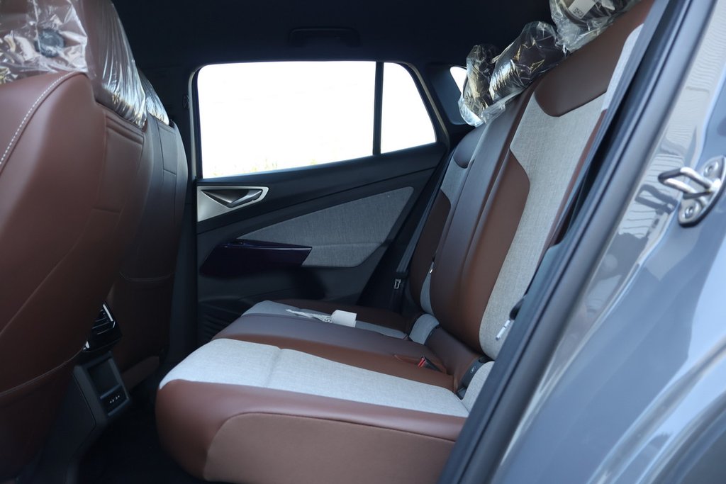 2025 Volkswagen ID.4 Pro AWD in Mascouche, Quebec - 20 - w1024h768px