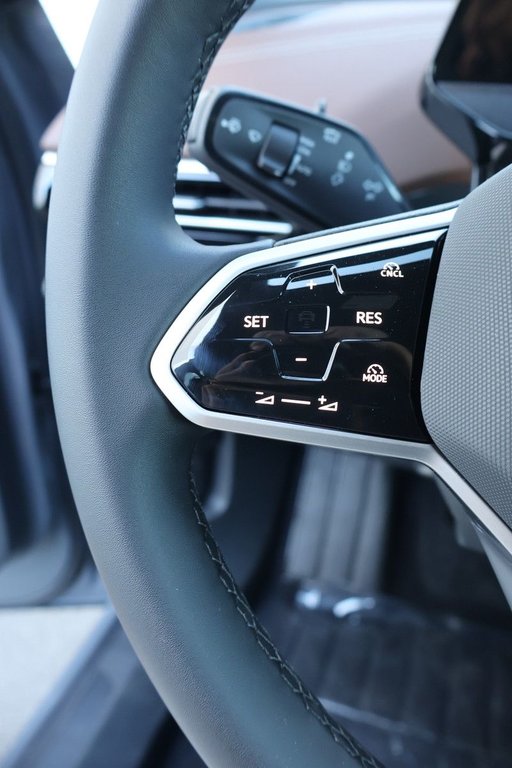 2025 Volkswagen ID.4 Pro AWD in Mascouche, Quebec - 12 - w1024h768px