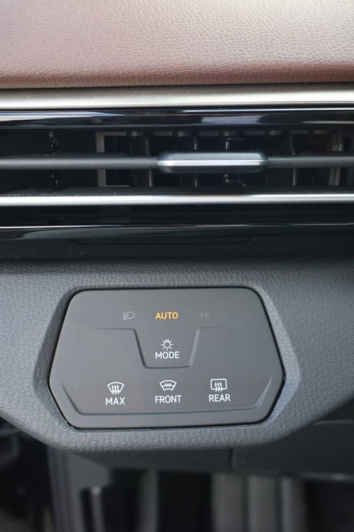 2025 Volkswagen ID.4 Pro AWD in Mascouche, Quebec - 18 - w1024h768px