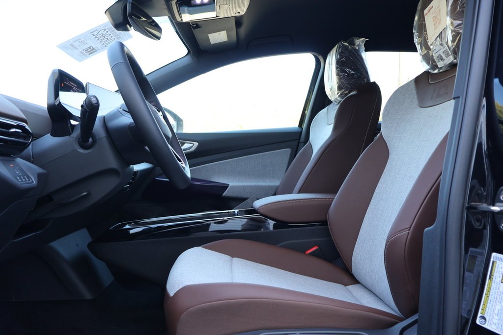 2025 Volkswagen ID.4 Pro AWD in Mascouche, Quebec - 7 - w1024h768px