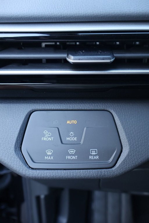 2025 Volkswagen ID.4 Pro S in Mascouche, Quebec - 17 - w1024h768px