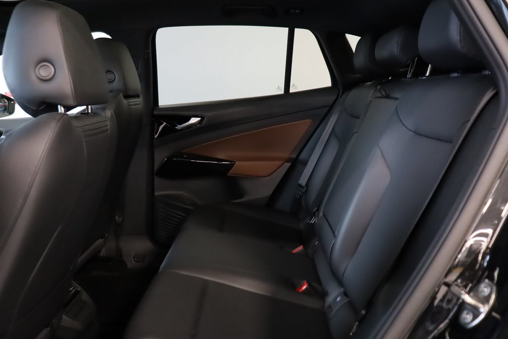 2021 Volkswagen ID4 Pro, AWD, Statement, Cuir, Toit en verre in Mascouche, Quebec - 25 - w1024h768px