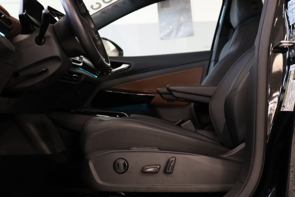2021 Volkswagen ID4 Pro, AWD, Statement, Cuir, Toit en verre in Mascouche, Quebec - 9 - w1024h768px