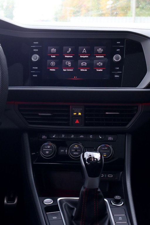 Volkswagen Jetta GLI Autobahn, Cuir, Toit, Carplay, Kit hiver inclus 2024 à Mascouche, Québec - 19 - w1024h768px