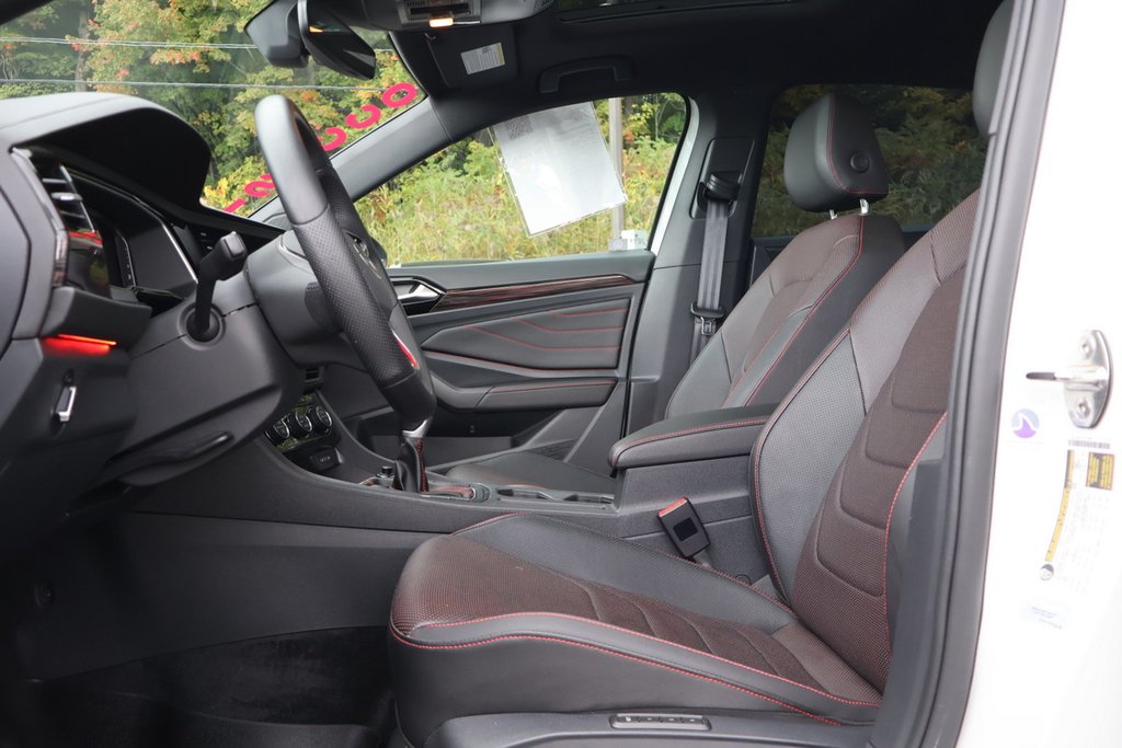 Volkswagen Jetta GLI Autobahn, Cuir, Toit, Carplay, Kit hiver inclus 2024 à Mascouche, Québec - 10 - w1024h768px