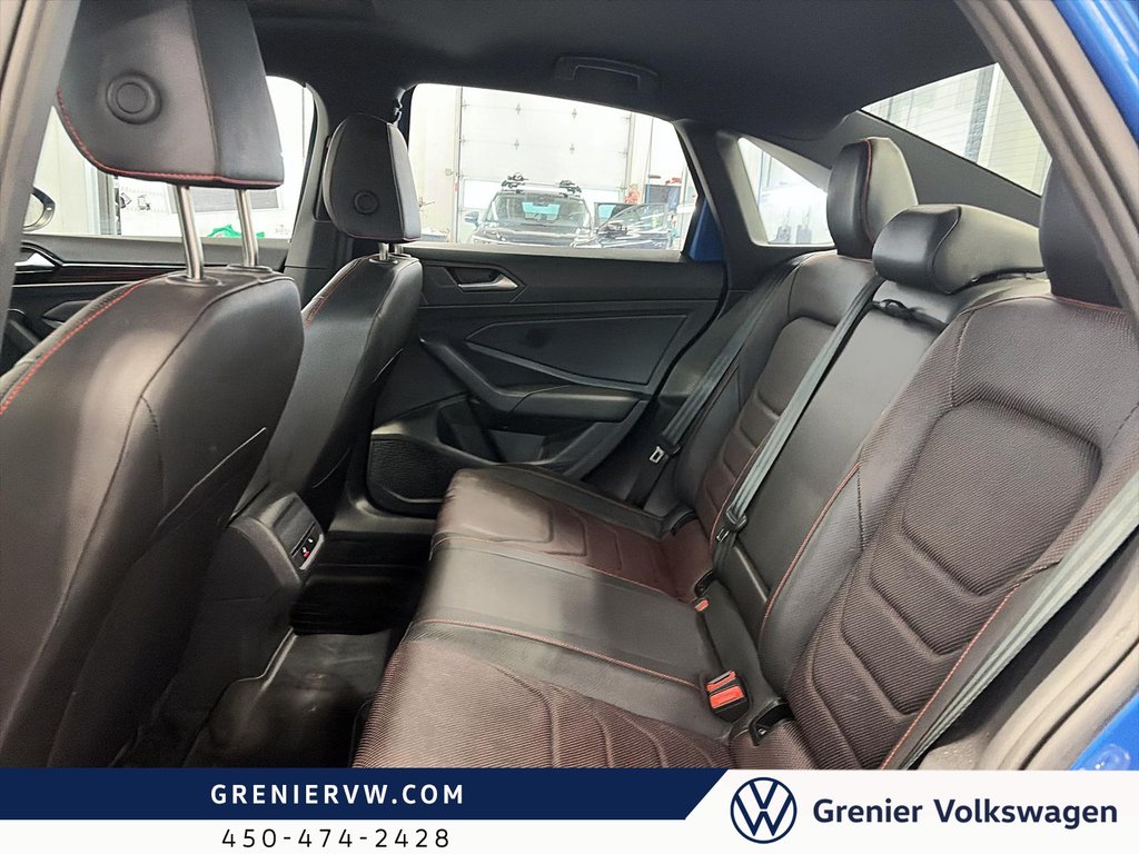 Volkswagen Jetta GLI Autobahn, Cuir, Toit Ouvrant, 228hp 2024 à Terrebonne, Québec - 19 - w1024h768px